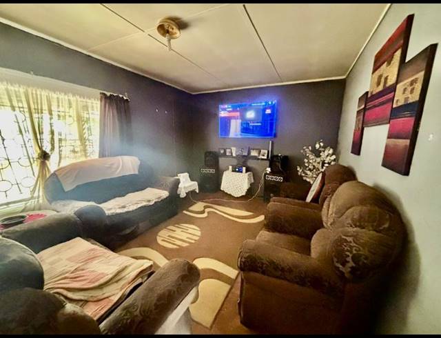 3 BEDROOM HOUSE FOR SALE IN VANDERBIJLPARK CW 2